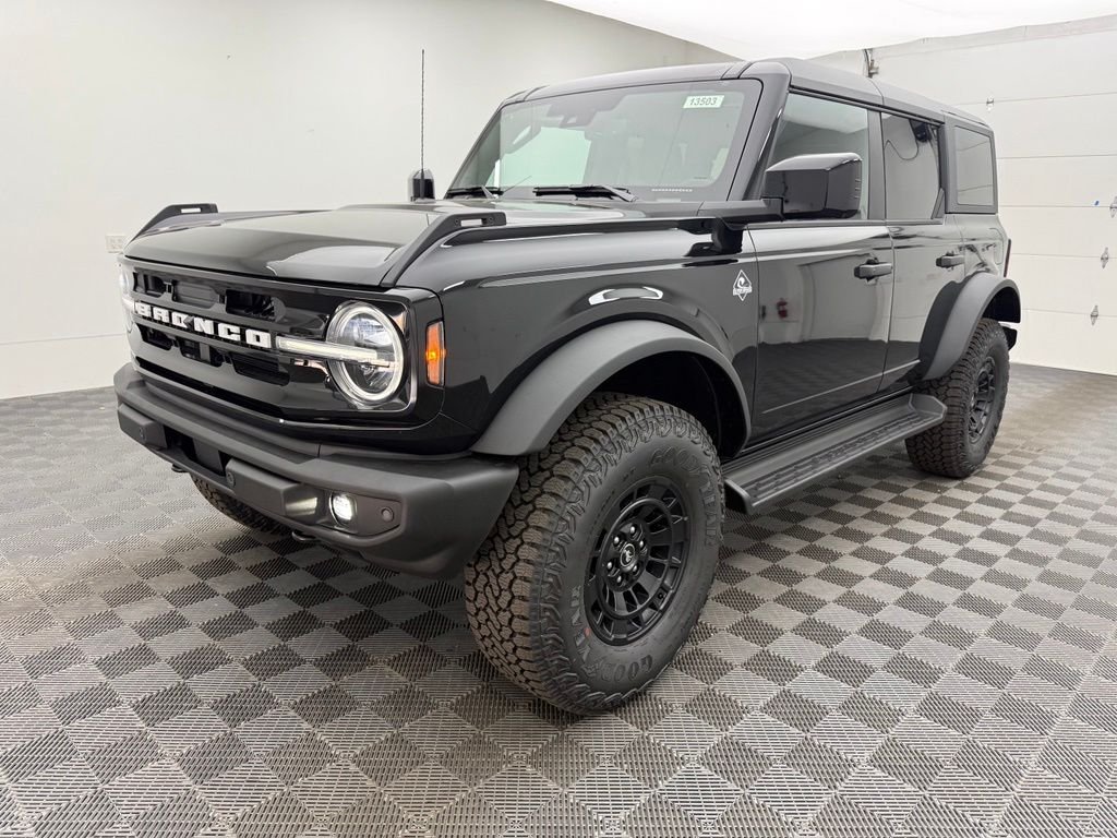New 2026 Black Ford Outer Banks image 2