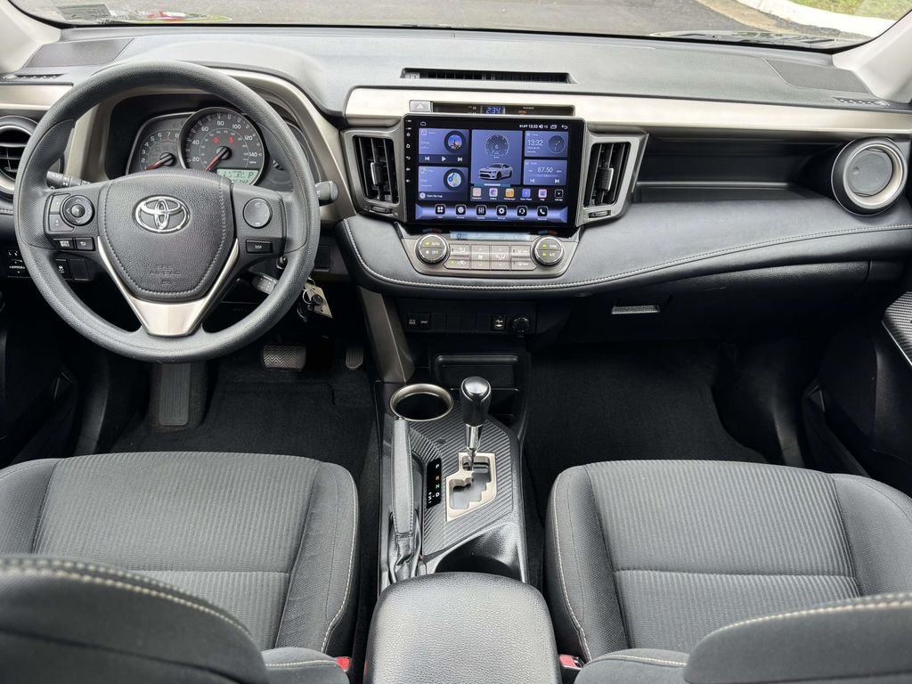 Used 2014 Black Toyota XLE image 2