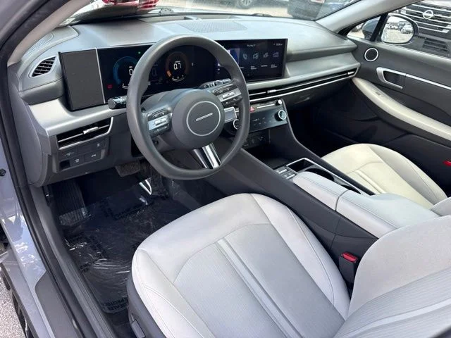 Used 2025 Blue Hyundai SEL image 10