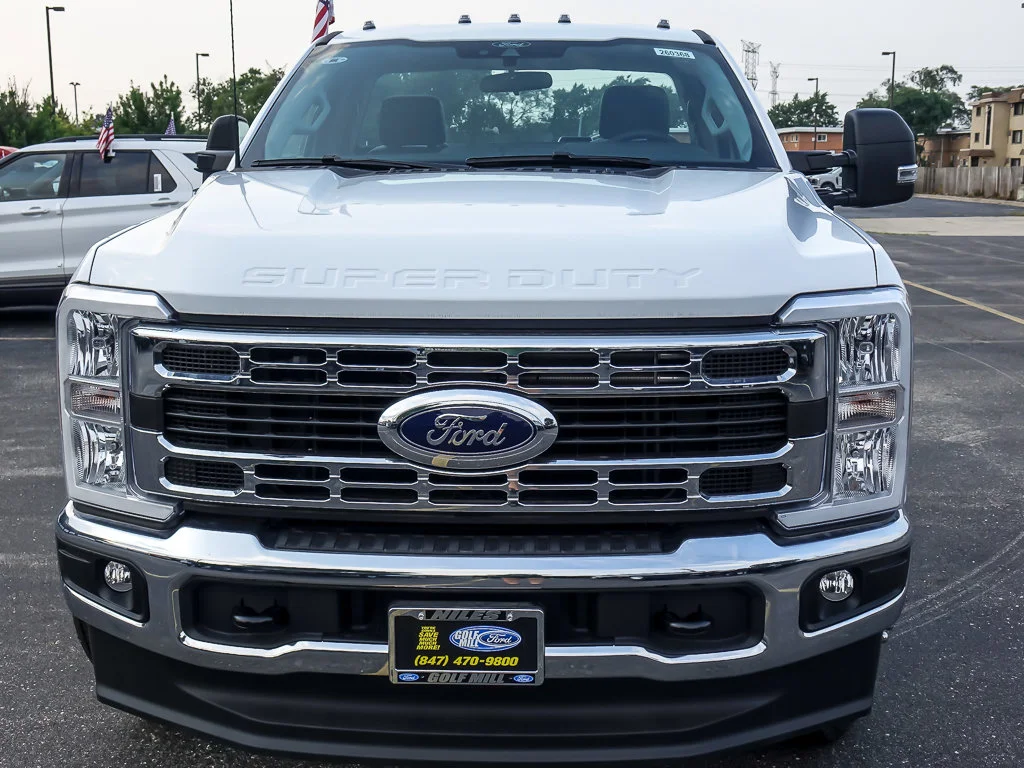 New 2026 Oxford White Ford XL image 4