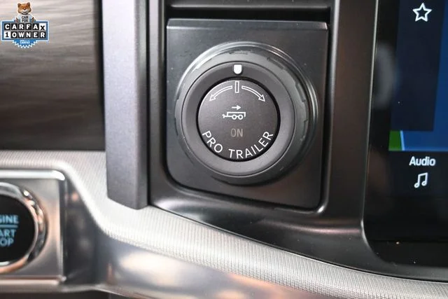 Used 2025 White Ford Lariat image 37