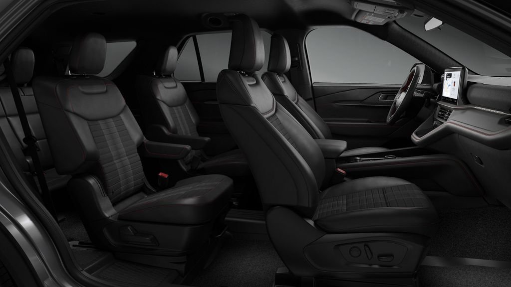 New 2026 Carbonized Gray Metallic Ford ST-Line image 6