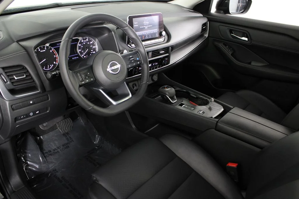 2024 Nissan Rogue SV - Photo 20