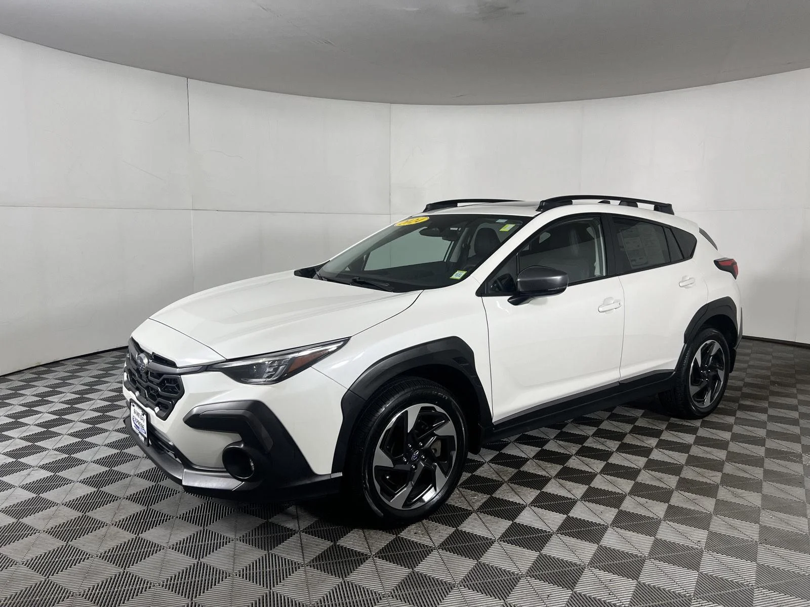 Used 2024 Wh Subaru Limited image 17