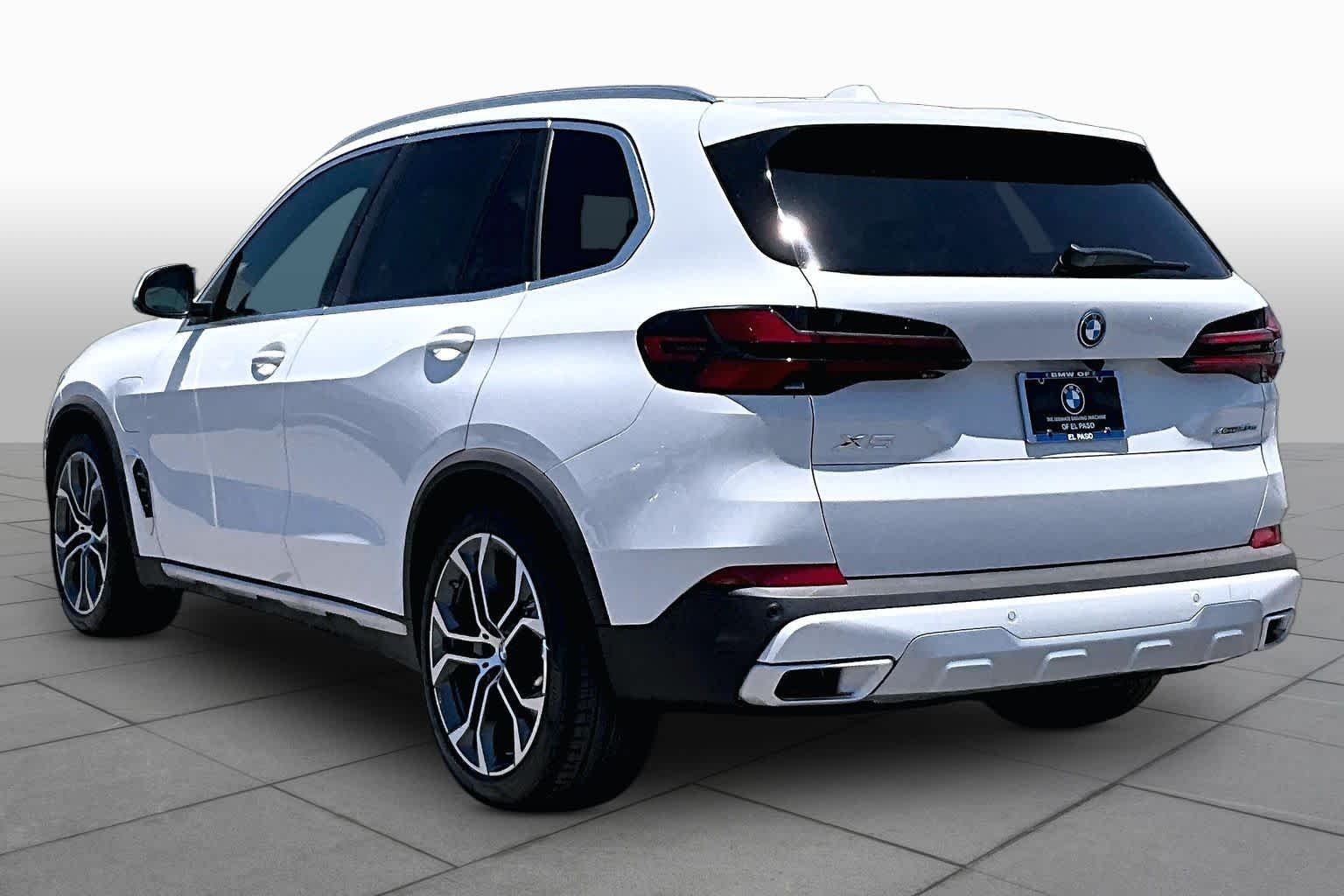 New 2026 Alpine White BMW xDrive50e image 12
