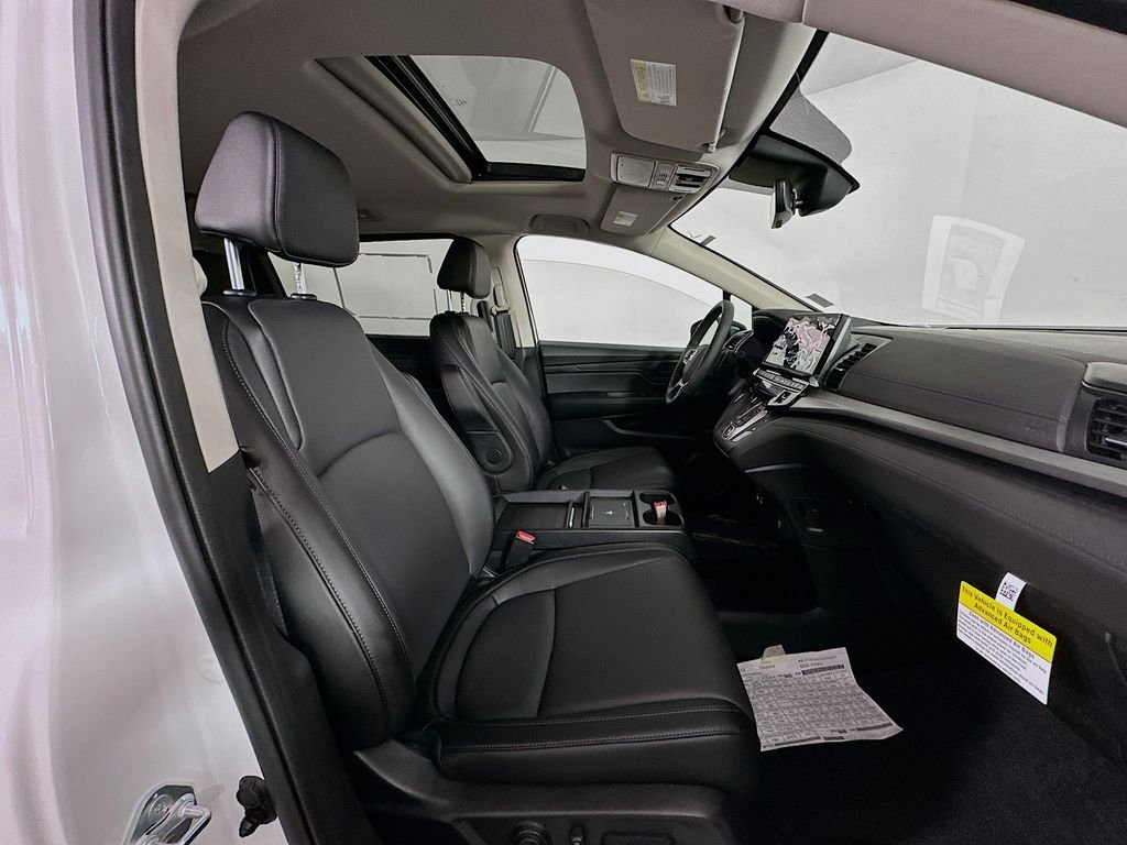 New 2026 Platinum White Pearl Honda EX-L image 29