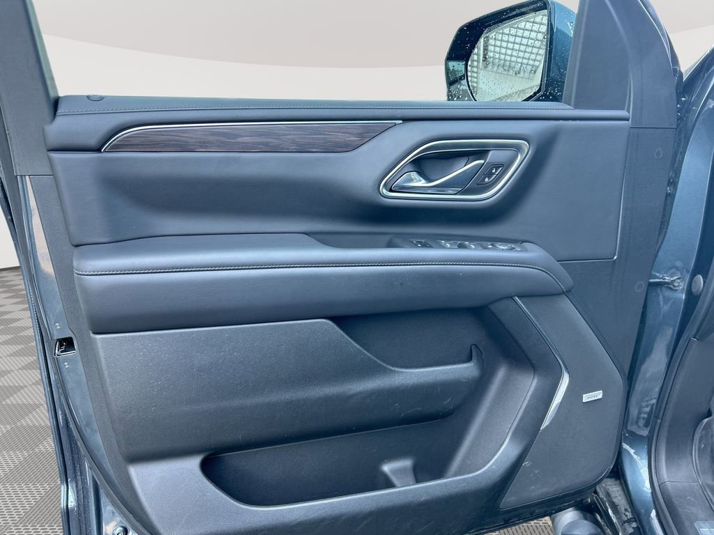 Used 2021 Shadow Gray Metallic Chevrolet Z71 image 27