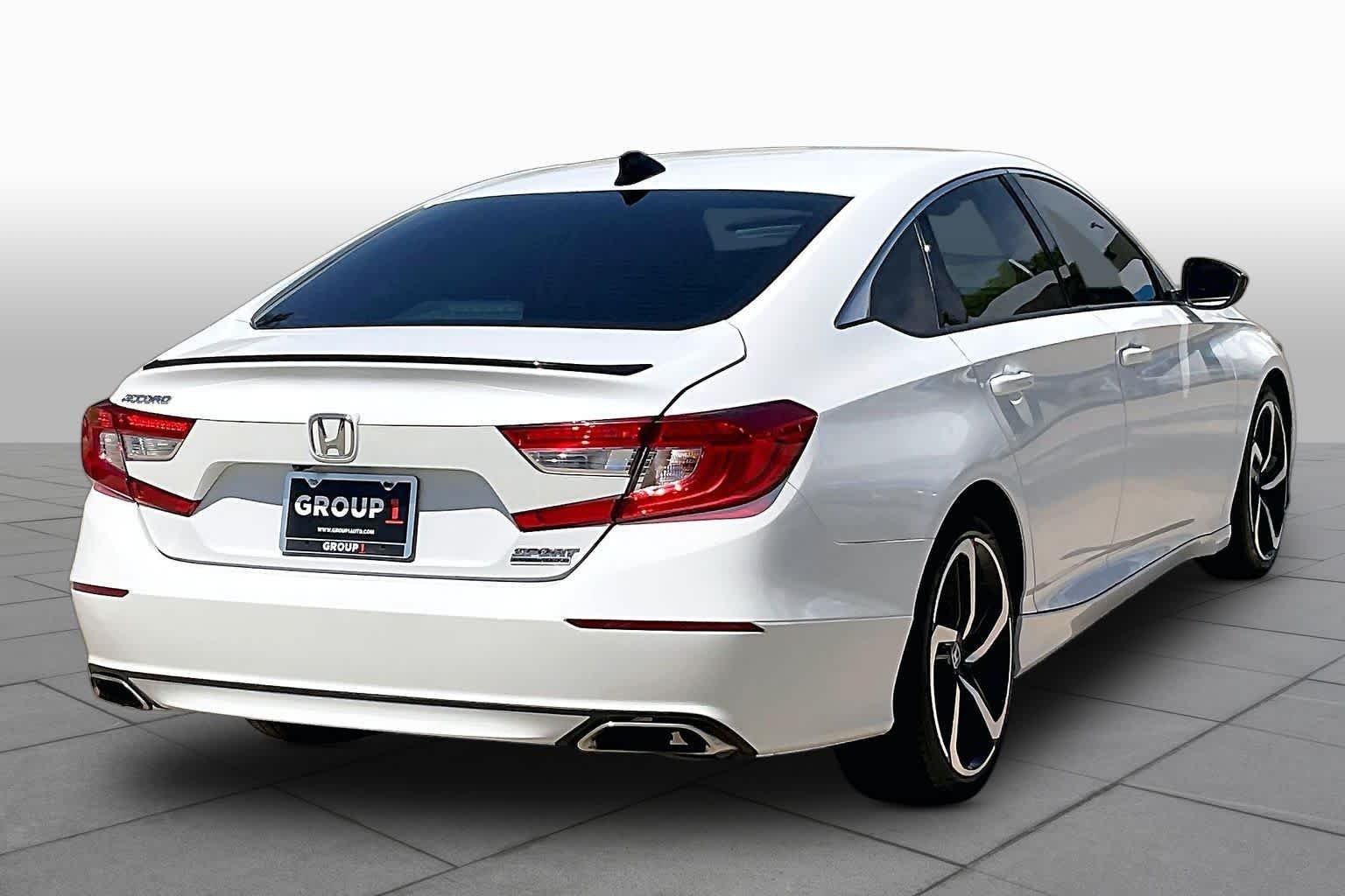 Used 2021 Platinum White Pearl Honda Sport SE image 13