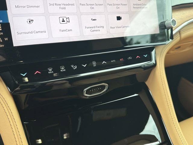 New 2026 White/off-white Jeep Summit image 36