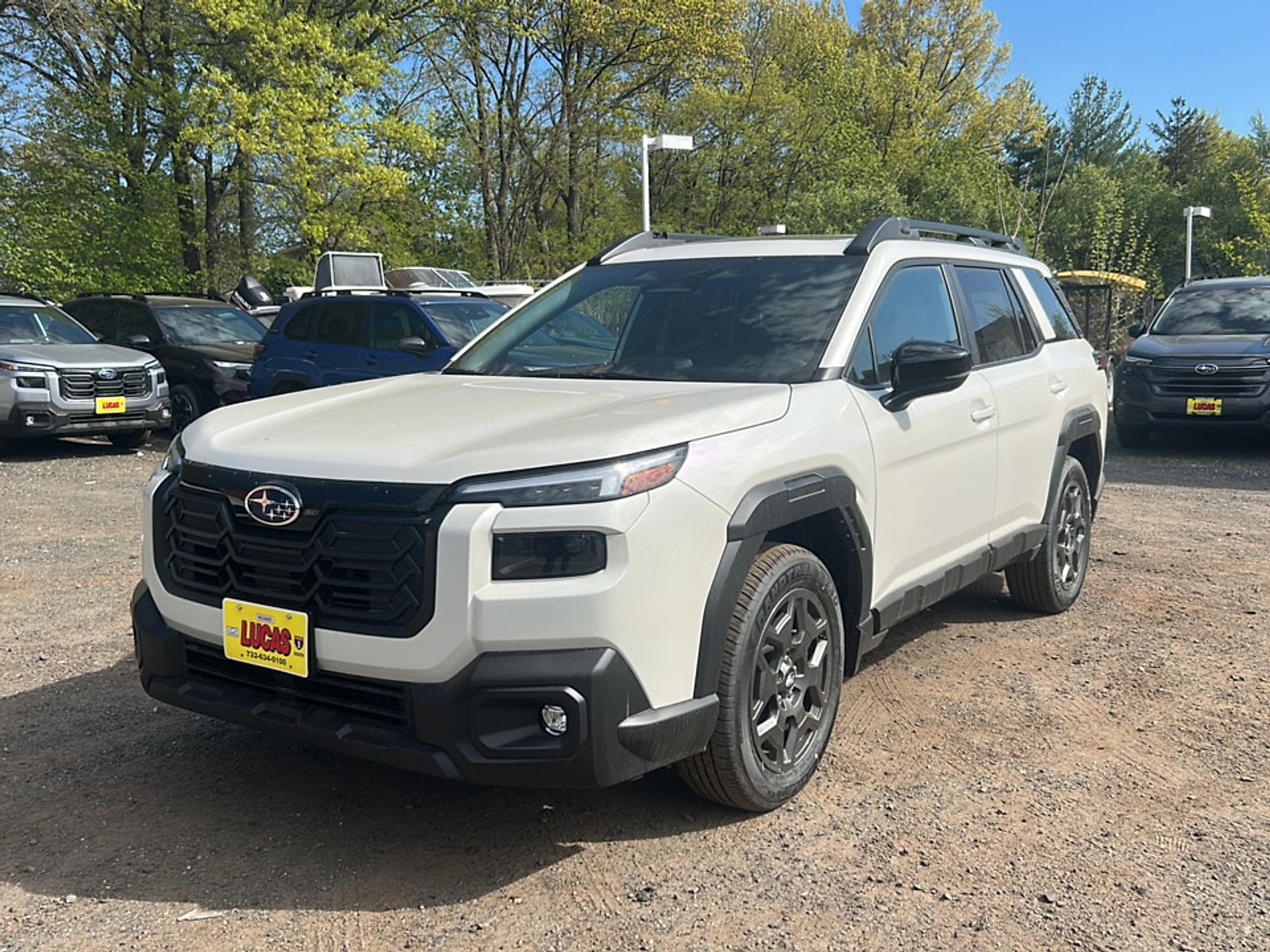 New 2026 CRYSTAL WHITE PEARL Subaru Premium image 4