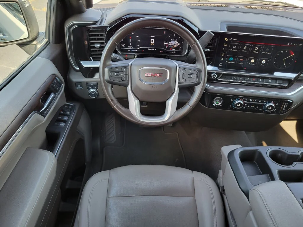 Used 2024 Summit White GMC SLT image 18