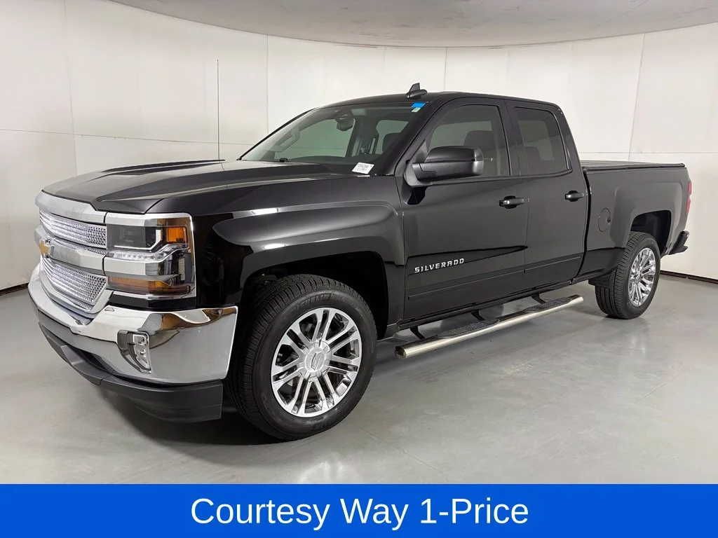 Used 2016 BLACK Chevrolet LT image 5