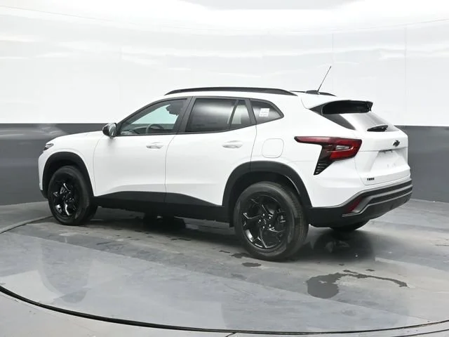 New 2026 Summit White Chevrolet LT image 3