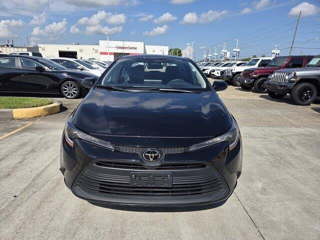 Used 2025 BLACK Toyota LE image 8