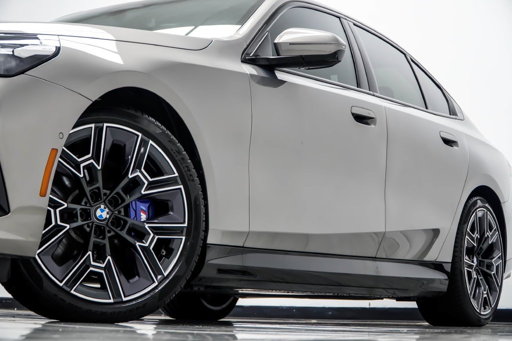 Used 2026 Gray BMW eDrive40 image 3