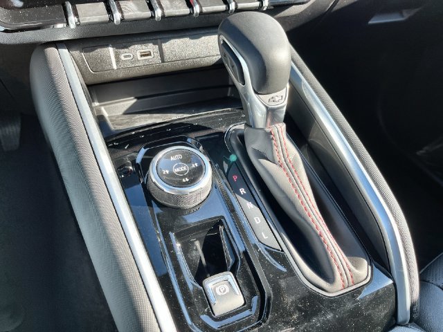 2026 Chevrolet Colorado photo 29 of 41