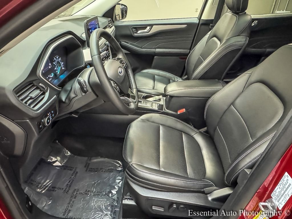 Used 2022 Red Metallic Ford SEL image 9