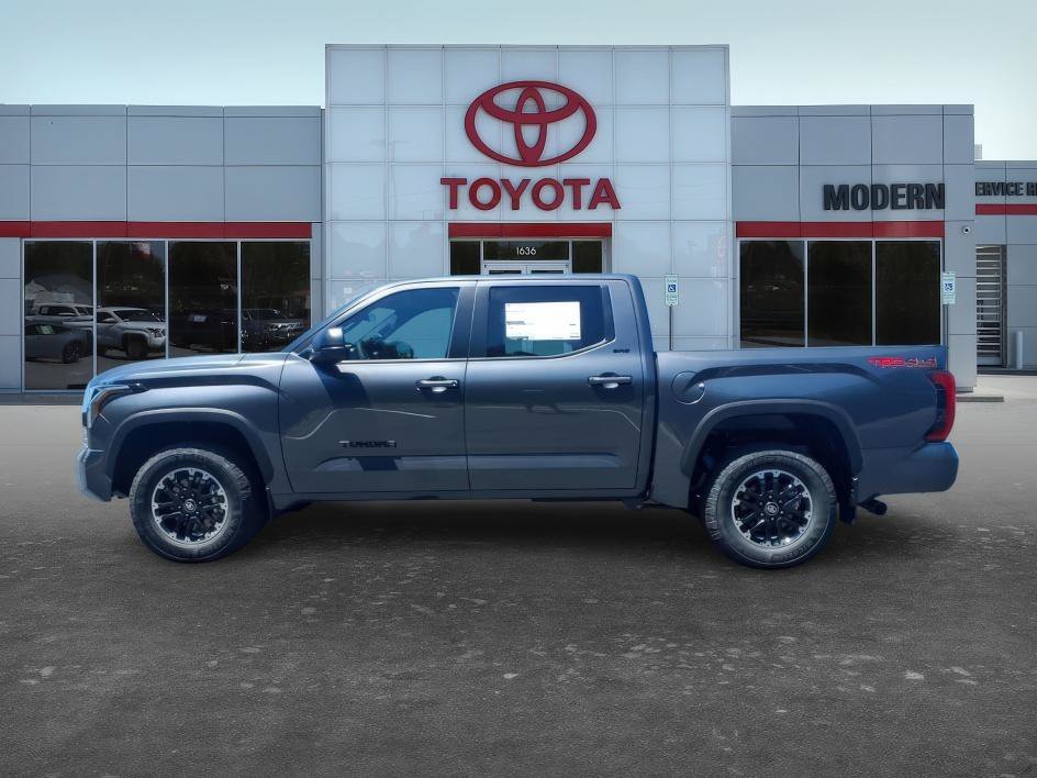New 2026 Magnetic Gray Meta Toyota SR5 image 2