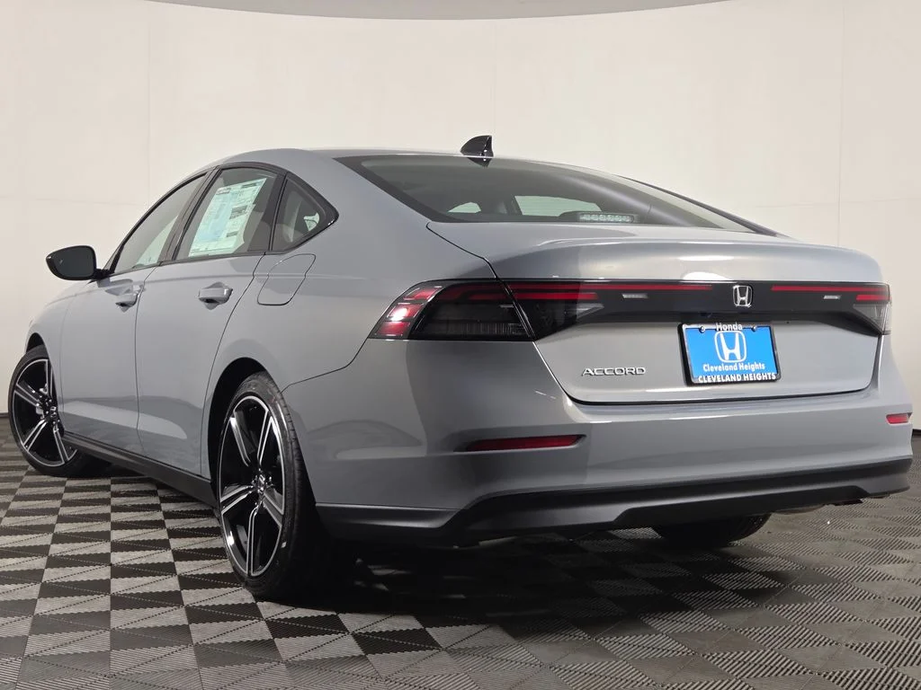 New 2026 Urban Gray Pearl Honda SE image 9