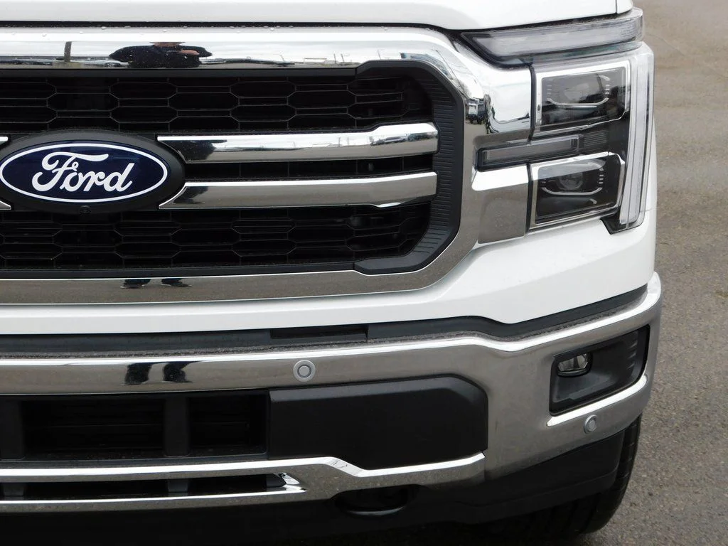 New 2026 Star White Metallic Tri-Coat Ford Lariat® image 12