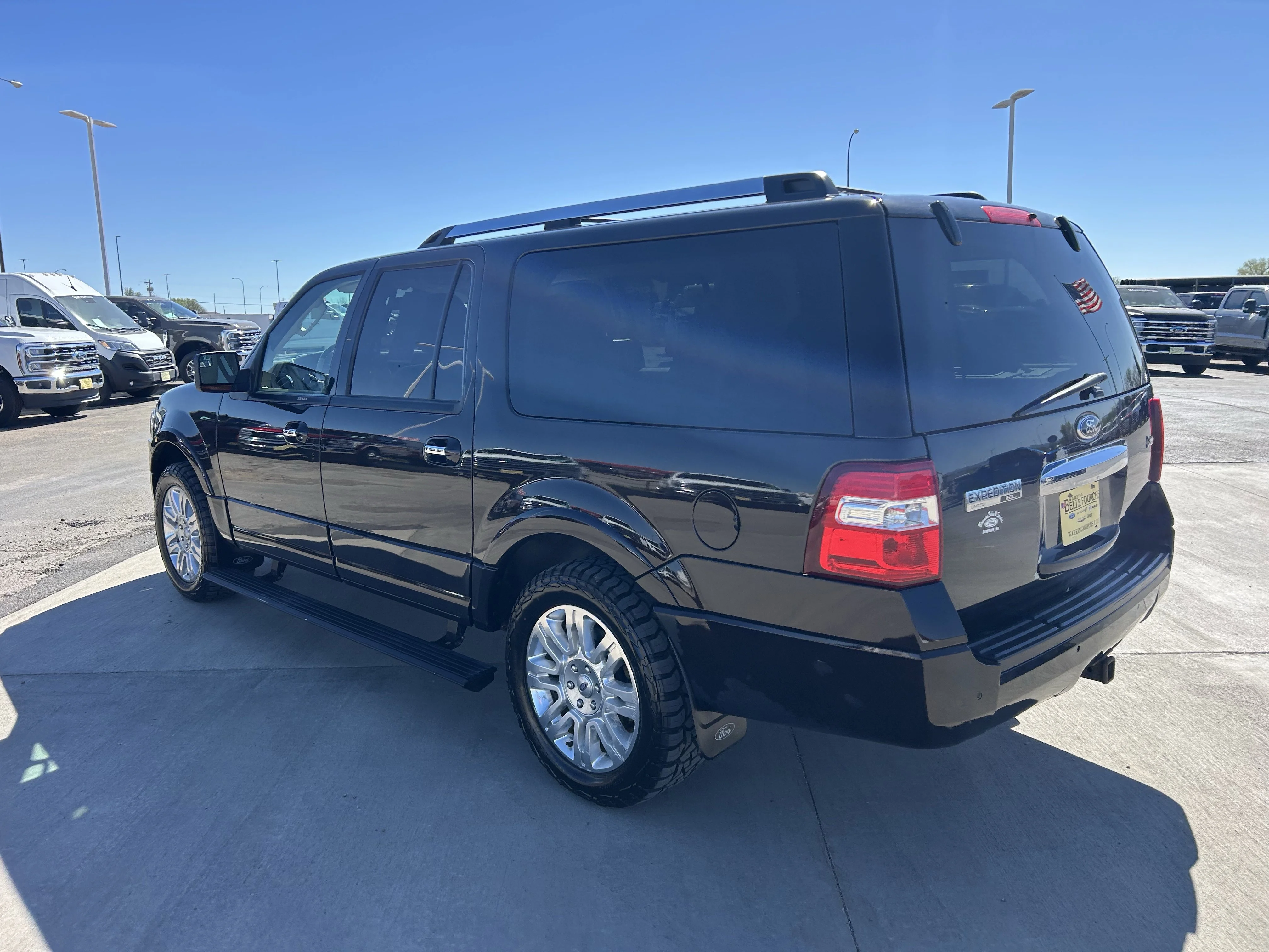 Used 2013 Red Ford Limited image 9
