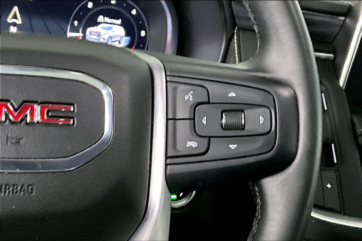 Used 2023 Pearl Beige Metallic GMC SLT image 24