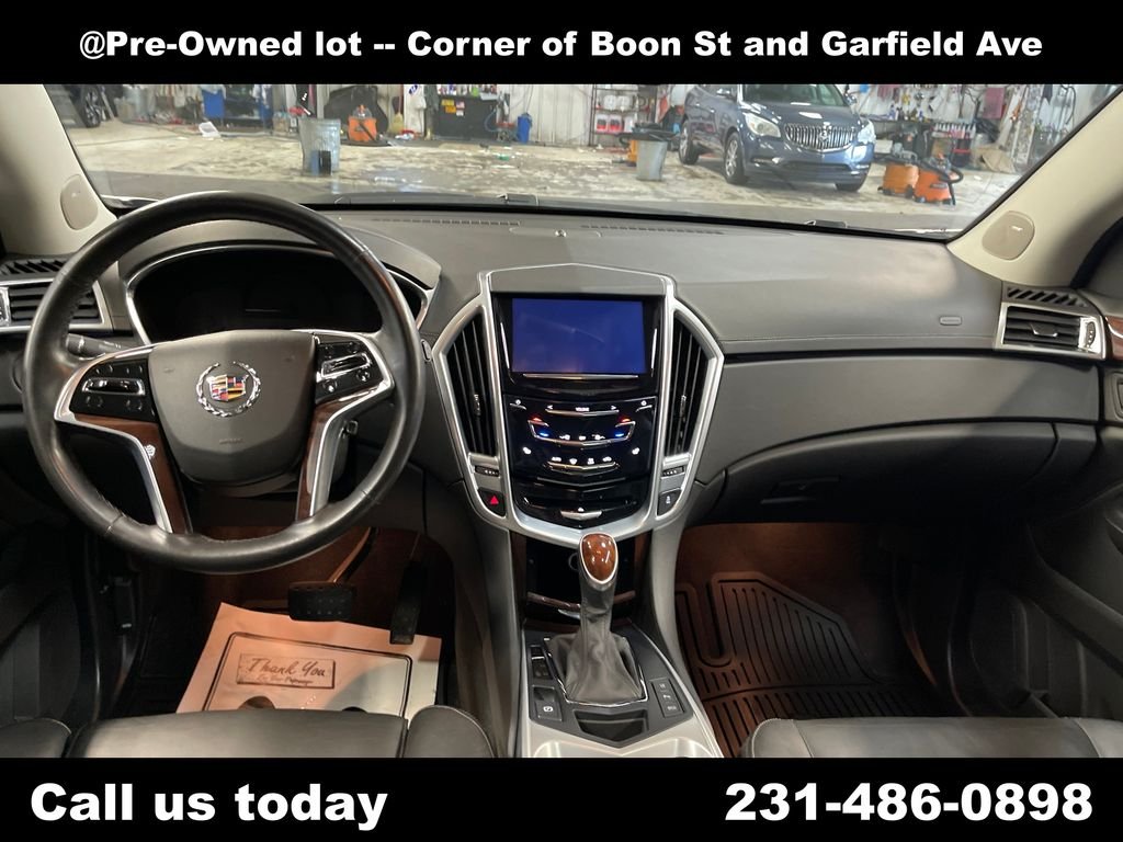 Used 2013 Silver Cadillac Luxury image 18