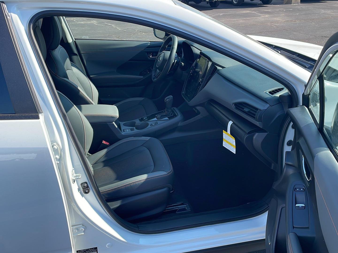 New 2026 CRYSTAL WHITE PEARL Subaru Limited image 26