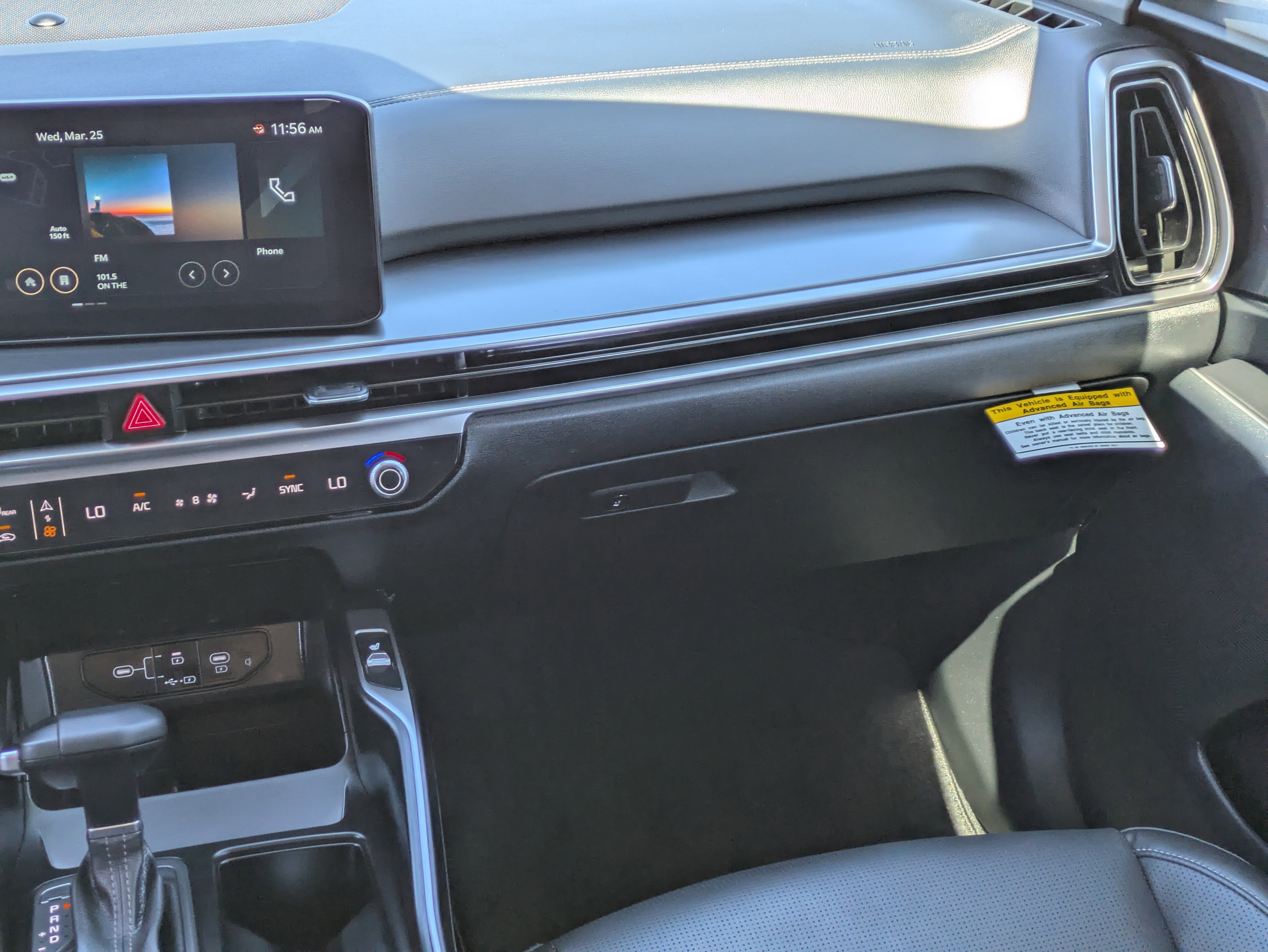 2025 Kia Sorento S - Photo 19