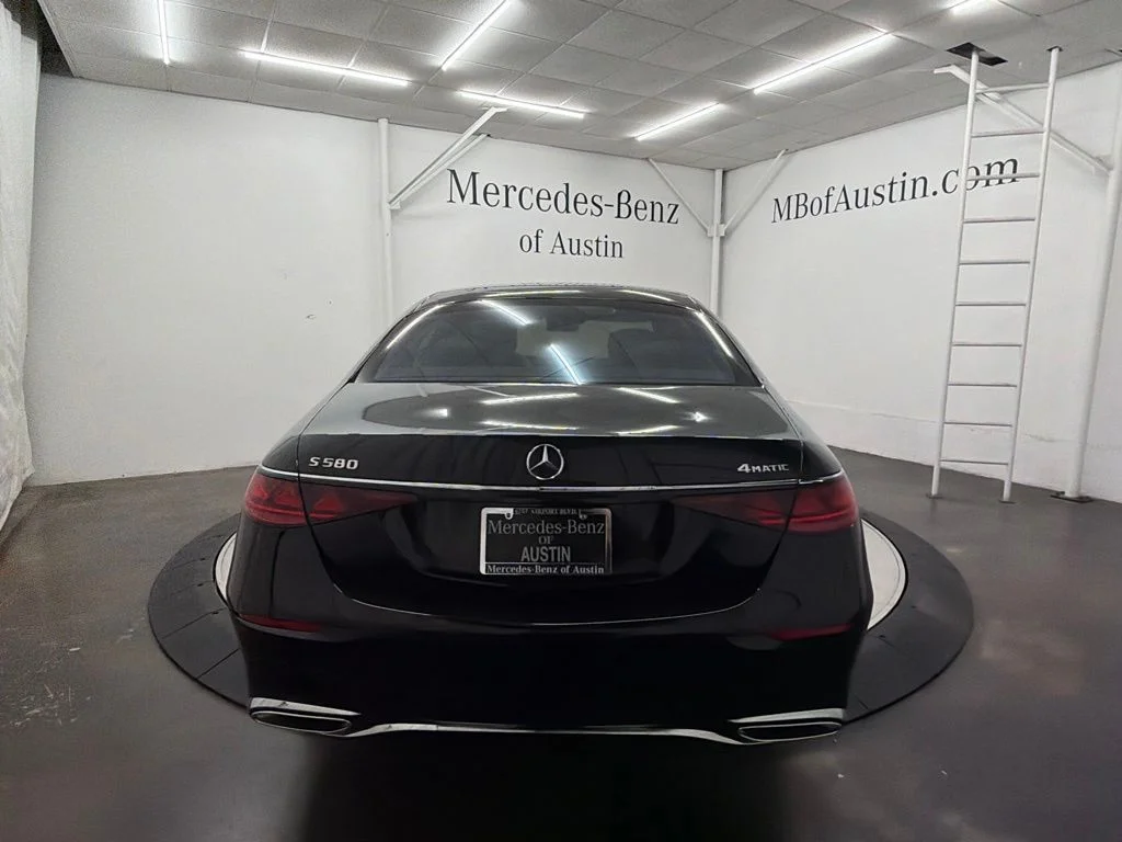 New 2027 Black Mercedes-Benz S 580 image 6