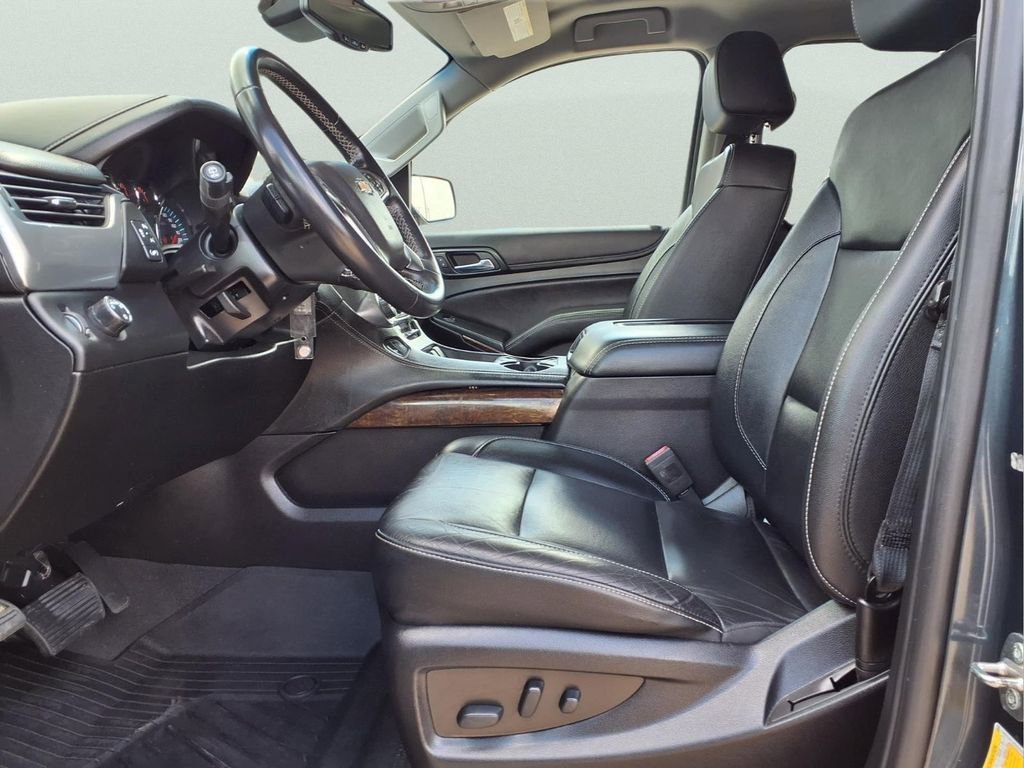 Used 2019 SHADOW GRAY METALLIC Chevrolet LT image 12