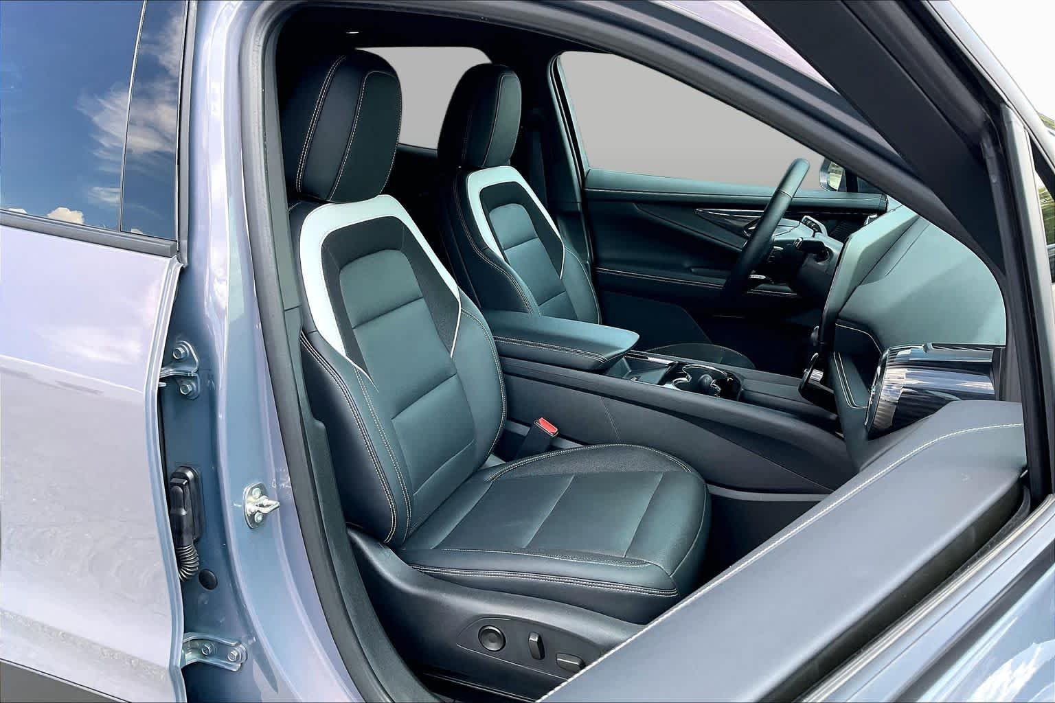 Used 2024 Galaxy Gray Metallic Chevrolet eAWD LT image 7