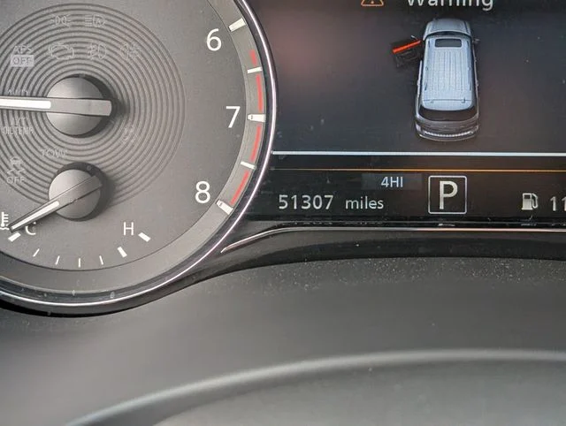 Used 2024 White INFINITI Sensory image 25