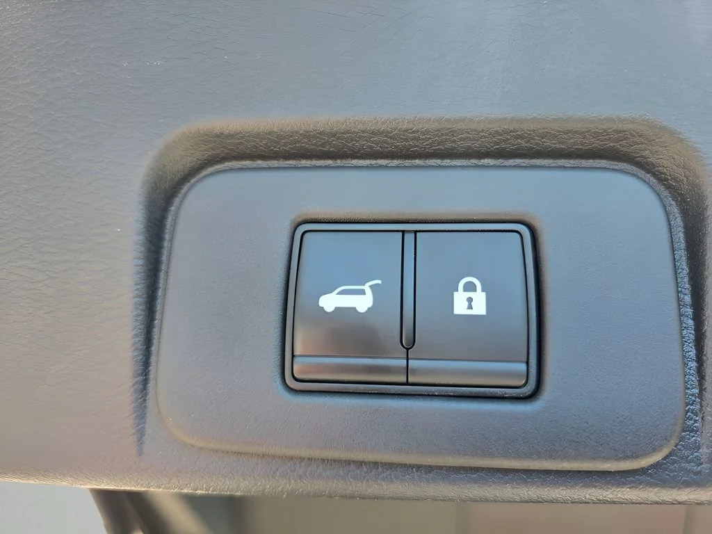 Used 2023 Black Nissan SV Intelligent AWD image 33