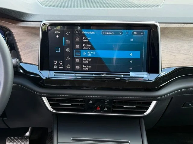 New 2026 Black Volkswagen 2.0T SE image 13