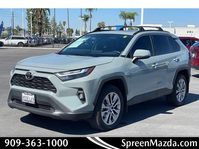 2022 Toyota RAV4 XLE Premium