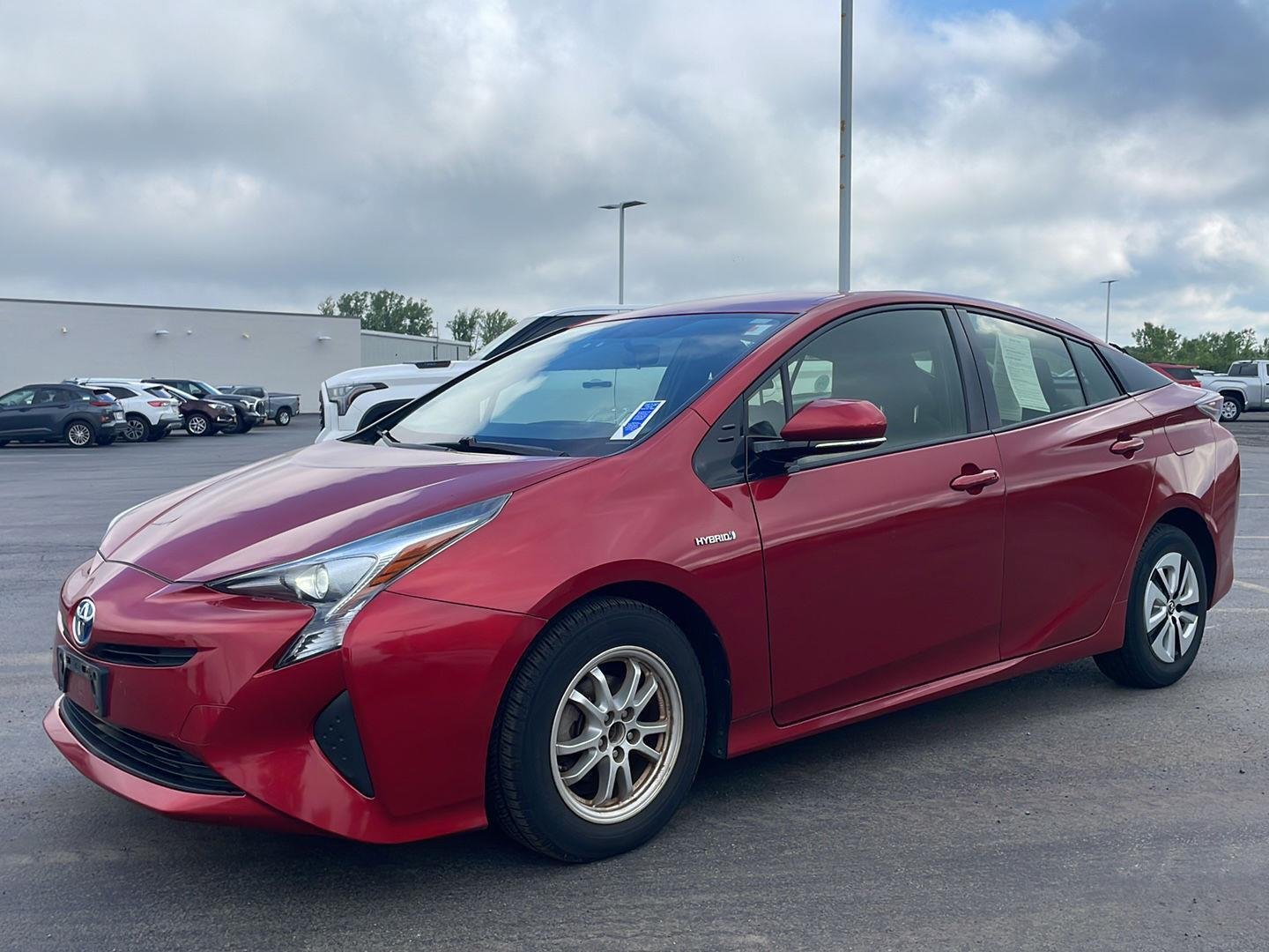 Used 2016 Hypersonic Red Toyota Three image 6