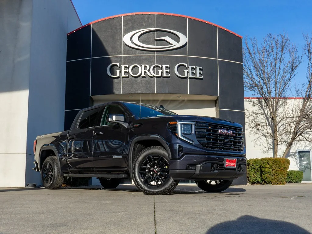 Used 2026 Silver GMC Elevation image 1