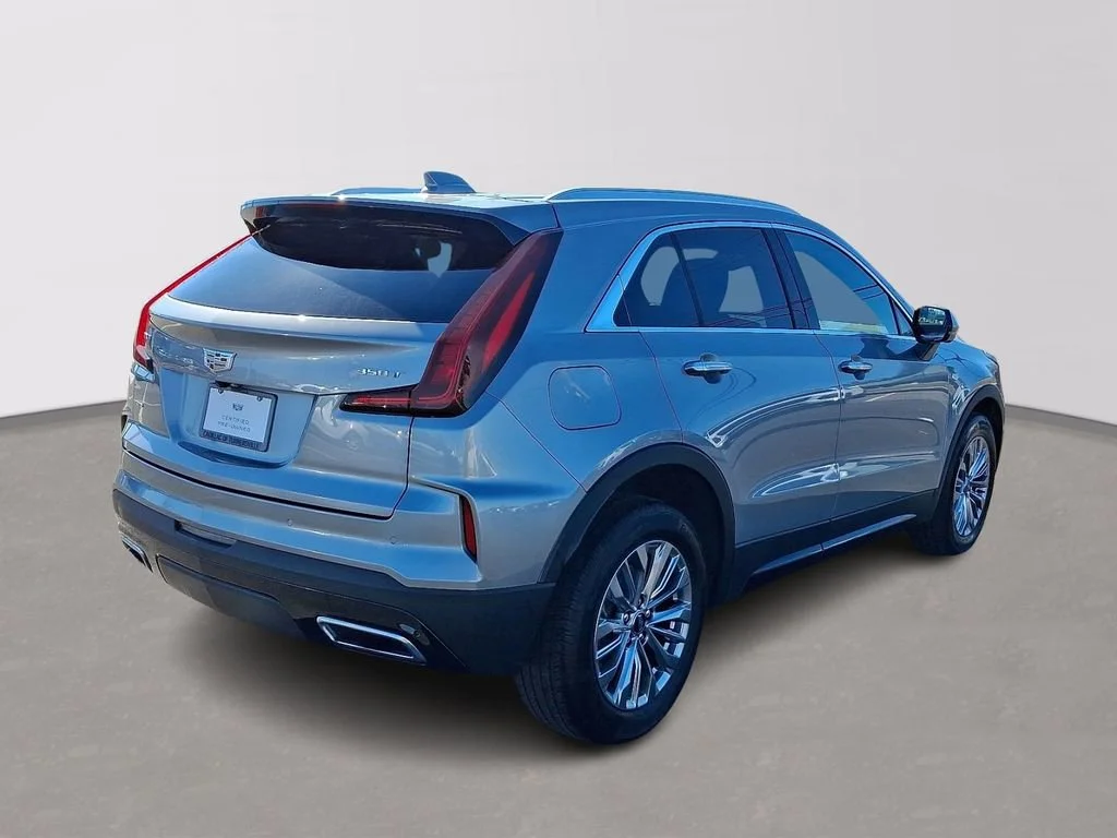 2025 Cadillac XT4 Premium Luxury - Photo 6