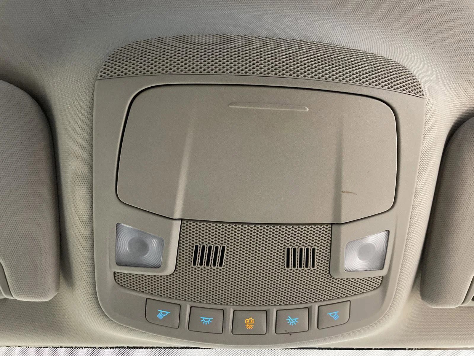 Used 2017 Oxford White Ford SE image 7