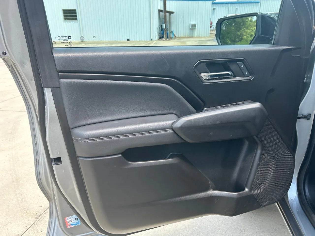 Used 2024 Sterling Metallic GMC Elevation image 10