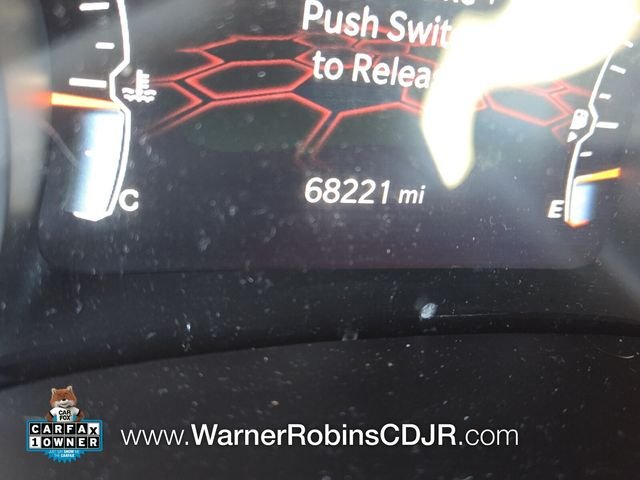 Used 2024  Jeep Latitude image 29