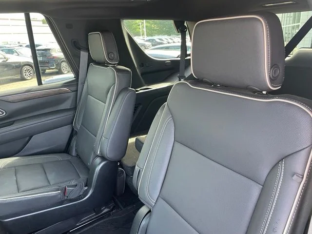 Used 2023 Black Chevrolet Premier image 16