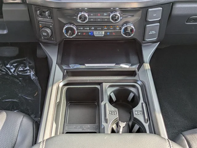 New 2026 Star White Metallic Tri-Coat Ford F-250® Lariat® image 19