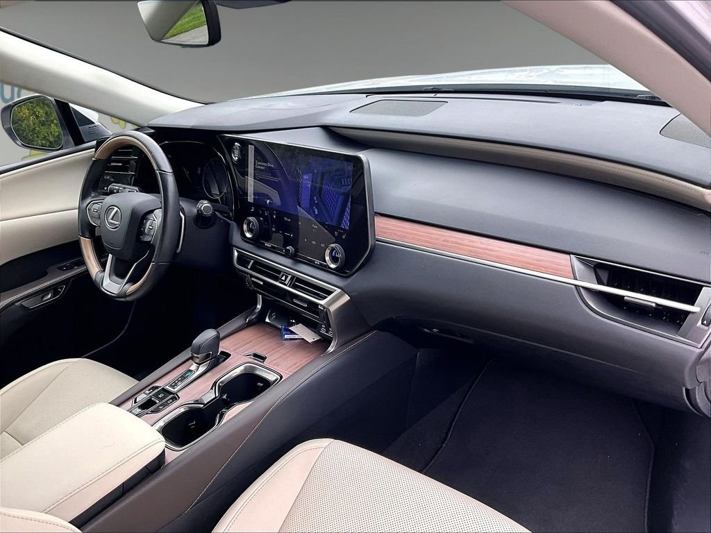Used 2023 White Lexus 350 Premium image 14