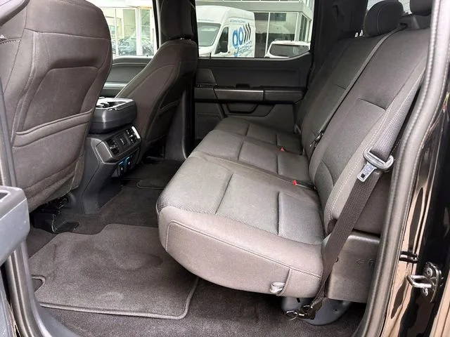 Used 2024 Black Metallic Ford XLT image 12