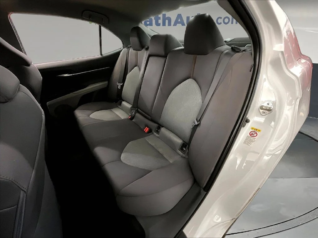 Certified Used 2018 White Toyota LE image 30