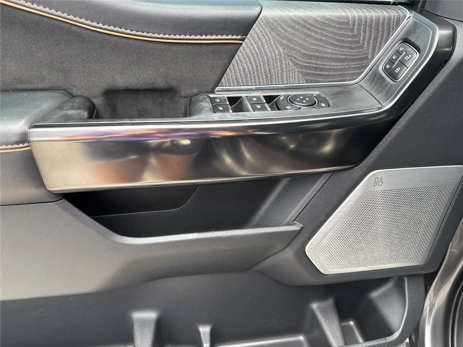 Used 2021 Carbonized Gray Ford Platinum image 20