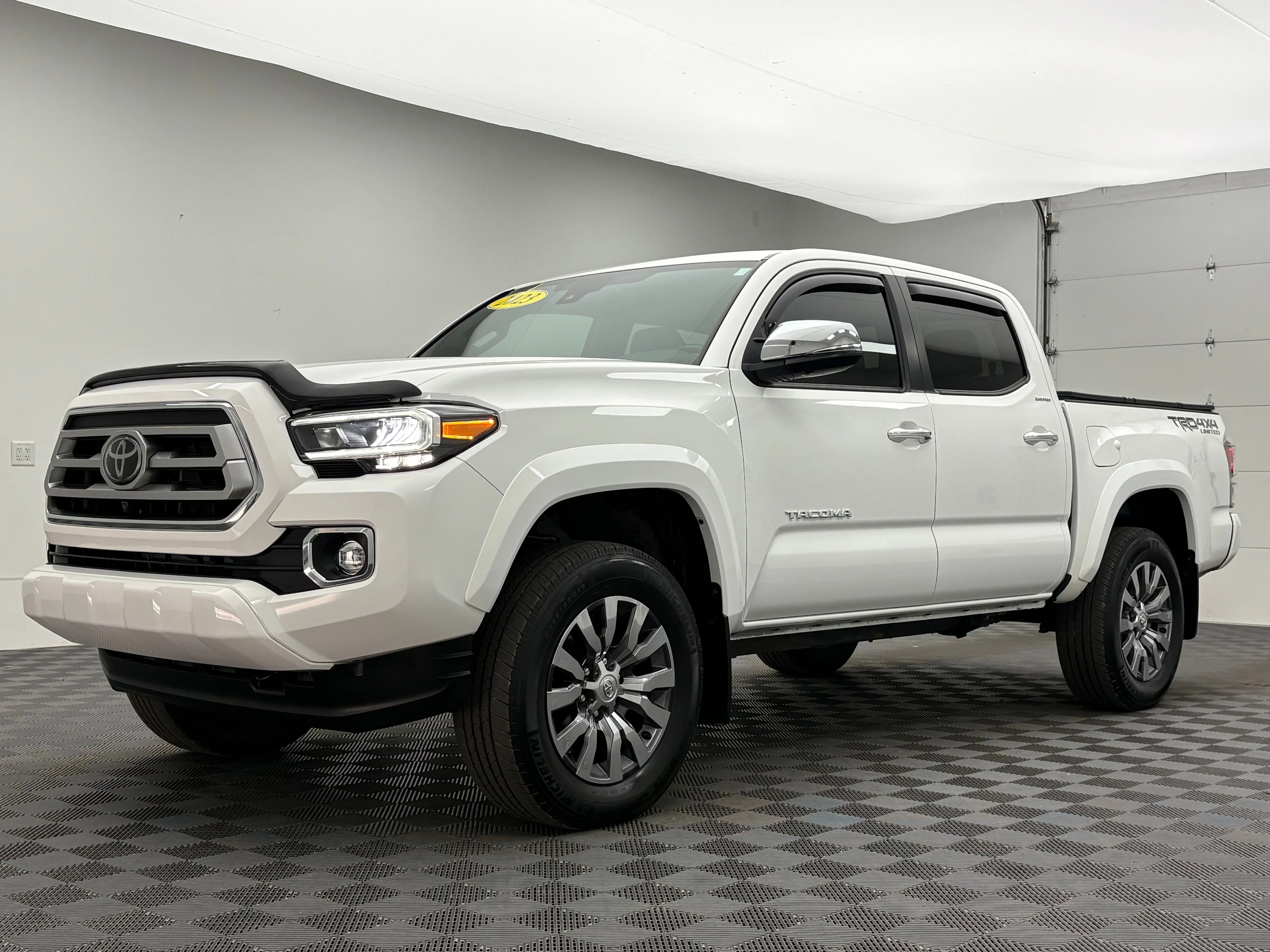 Used 2023 Ice Toyota Limited image 2