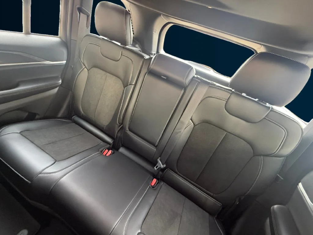 New 2027 Gray Jeep Laredo Altitude image 16